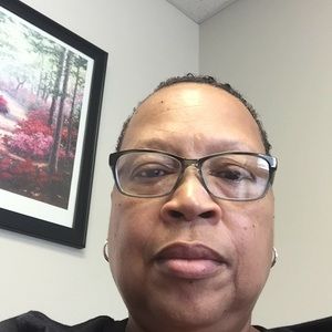 Meet your Posher, Pia